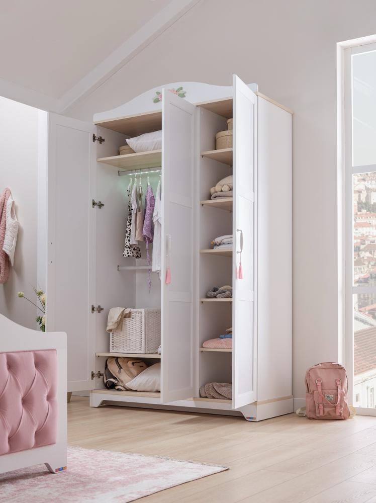3-door wardrobe