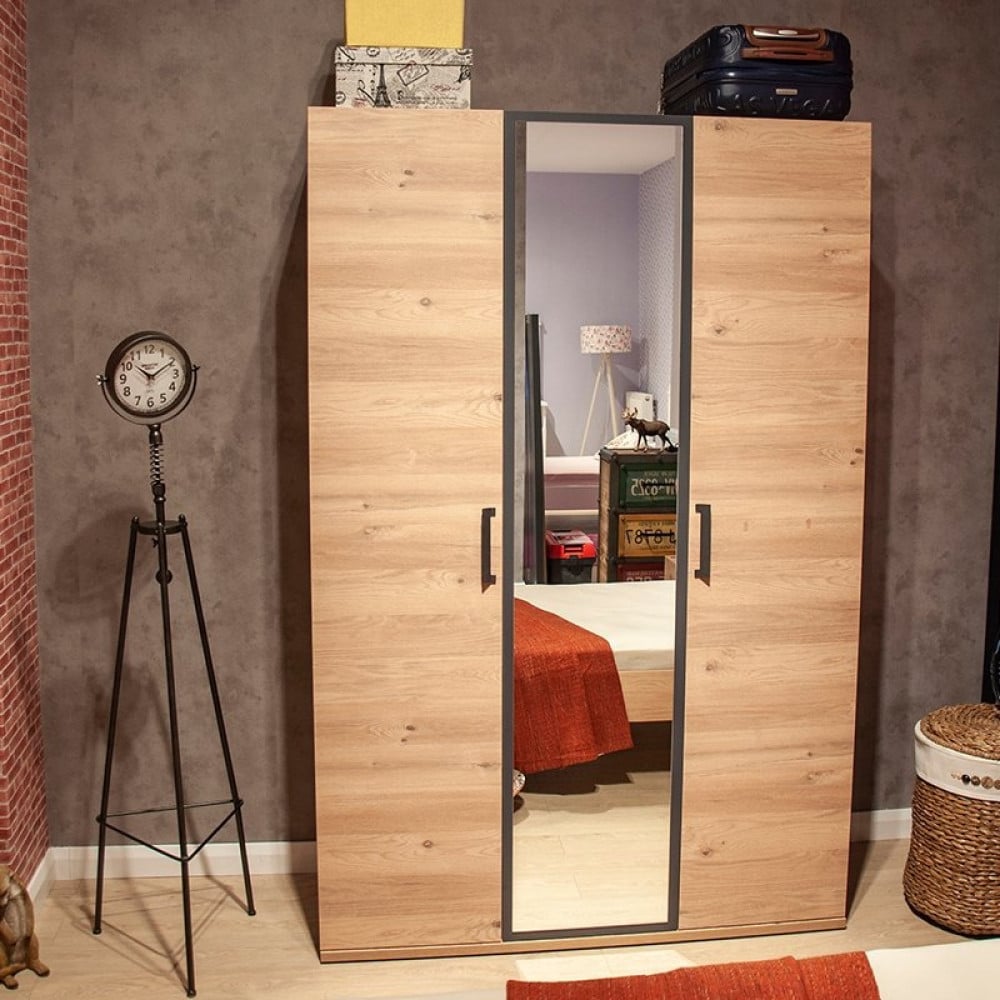 Irony 3-door wardrobe